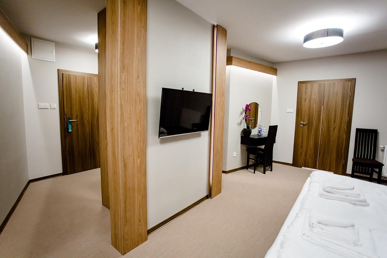 Bulwary Biznes Bed & Breakfast Mielec Bagian luar foto