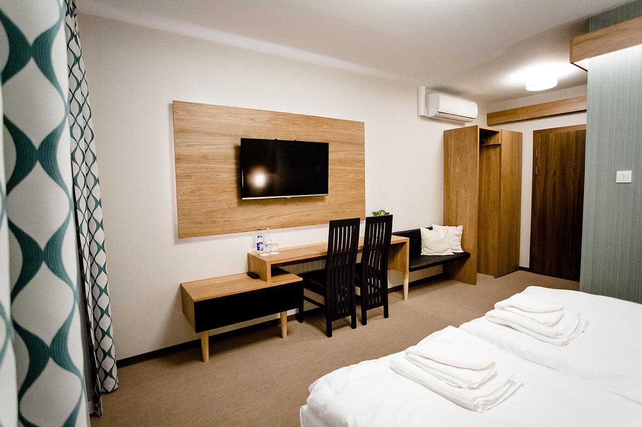 Bulwary Biznes Bed & Breakfast Mielec Bagian luar foto
